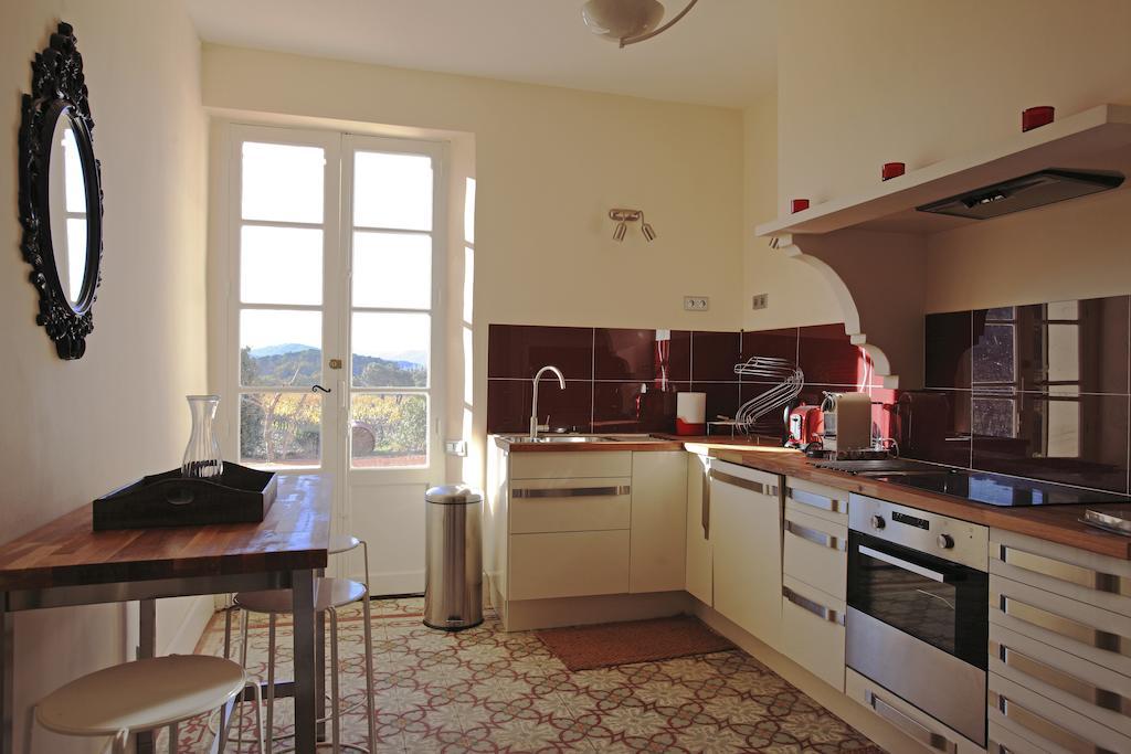 Bed and Breakfast La Maison R Pignans Exterior foto