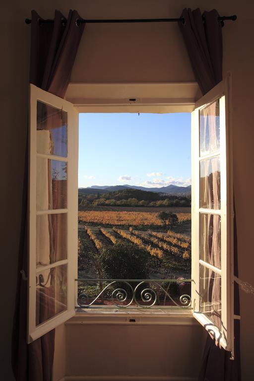 Bed and Breakfast La Maison R Pignans Zimmer foto